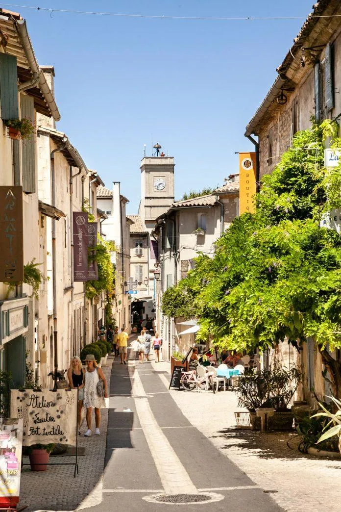10 địa điểm nên ghé thăm khi du lịch Provence – Thiên đường hoa oải hương của Pháp