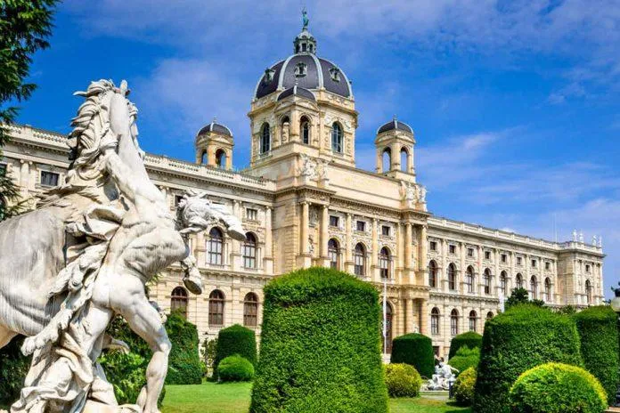 10 địa điểm nhất định phải thăm khi du lịch Vienna – Thủ đô cổ kính của nước Áo