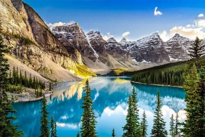 11 địa điểm đẹp ngất ngây ở Canada không thể bỏ lỡ khi đi du lịch