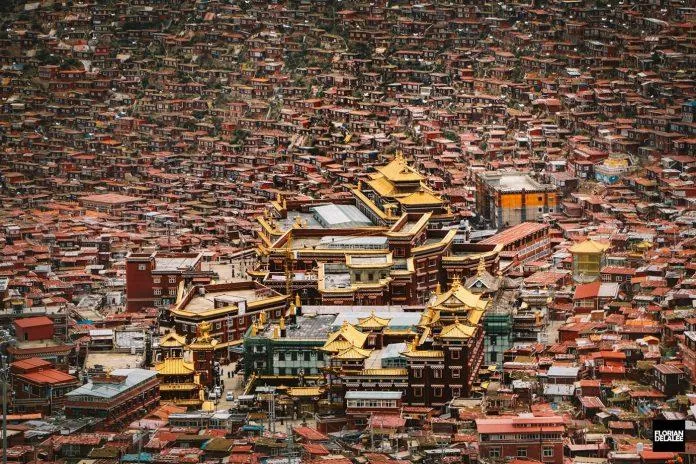 Larung Gar, Tây Tạng, Trung Quốc - Nguồn: Internet