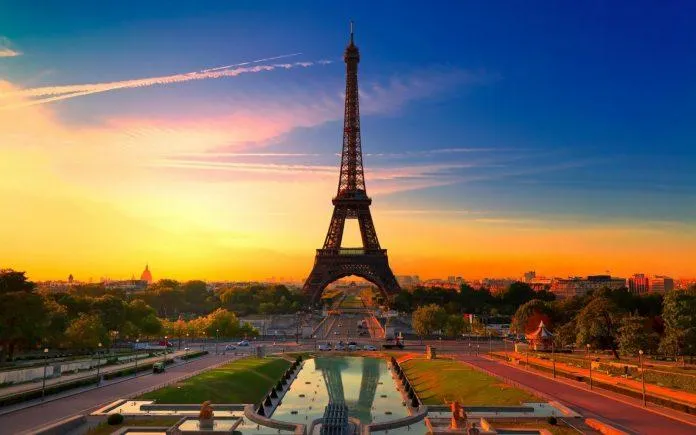5 địa điểm du lịch nổi tiếng ở Pháp bạn nên ghé thăm ít nhất một lần
