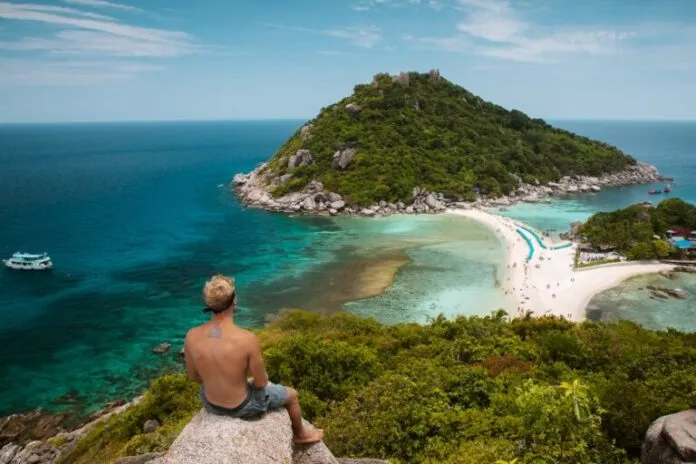 8 bãi biển đẹp ở đảo Koh Tao không thể bỏ qua khi du lịch Thái Lan