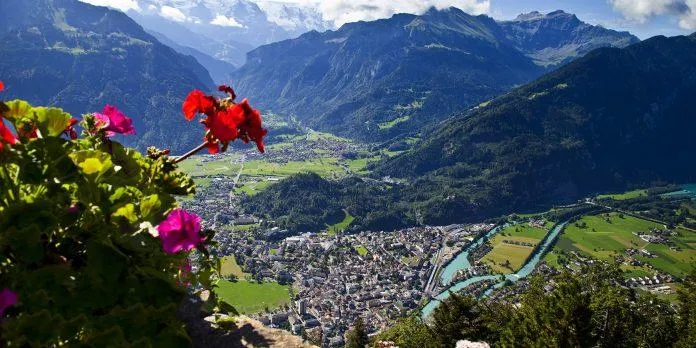 9 nơi nên ghé thăm khi du lịch Thụy Sĩ – Trái tim của châu Âu