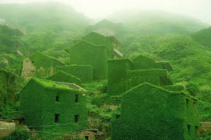 Ấn tượng vẻ đẹp của ngôi làng chài bị lãng quên được thiên nhiên bảo vệ ở Trung Quốc
