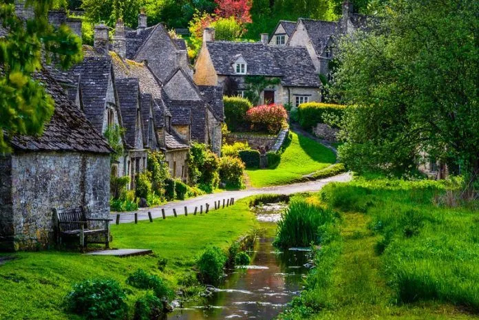 Bibury – Ngôi làng cổ đẹp nhất nước Anh