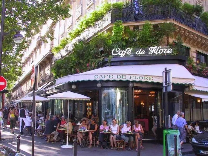 Cafe mùa hè ở Paris: Trải nghiệm “sang chảnh” khi đến kinh đô ánh sáng