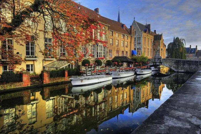 Chuyến du hành ngược thời gian ở thành phố Bruges
