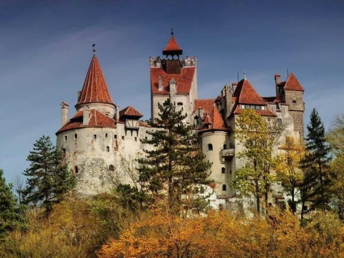 Có một “vùng đất ma cà rồng” đẹp huyền bí ở Transylvania, Romania