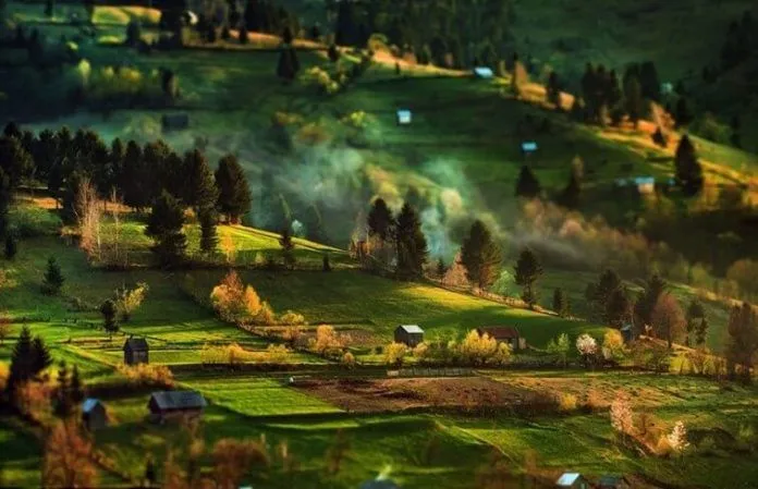 Có một “vùng đất ma cà rồng” đẹp huyền bí ở Transylvania, Romania