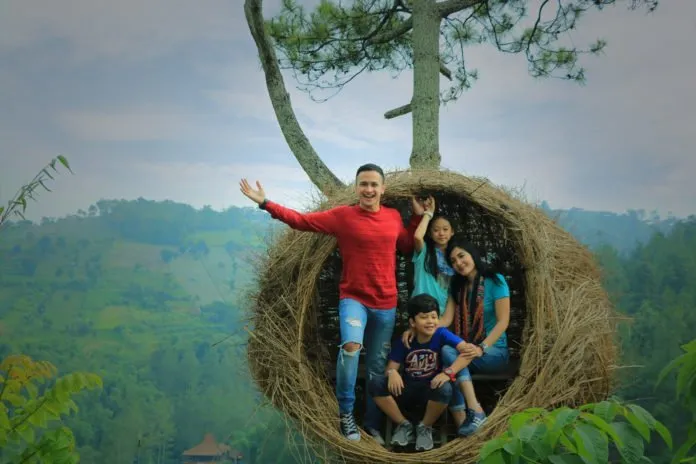 Dago Dreampark: Địa điểm chụp ảnh đẹp ở Indonesia ai cũng mê mẩn