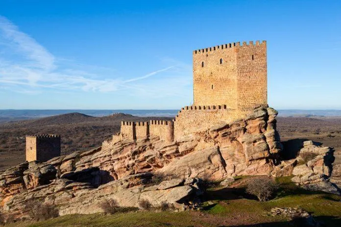 Đến Tây Ban Nha thăm những phim trường của Game of Thrones cực kỳ hoành tráng!