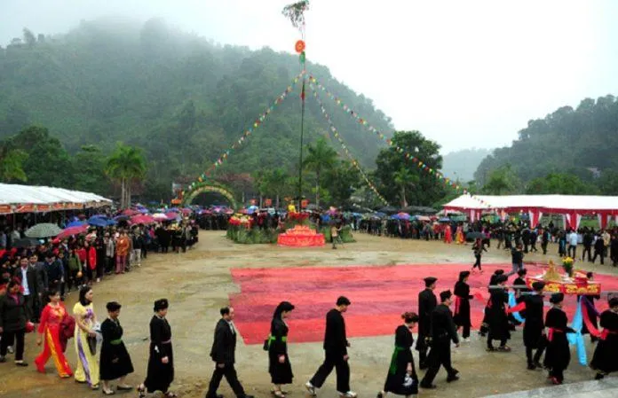 Du lịch Hà Giang – Nơi cao nguyên đá nở hoa và đậm đà vẻ đẹp văn hóa vùng Tây Bắc