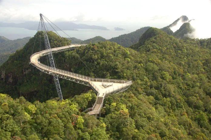 Du lịch Malaysia đừng quên khám phá cây cầu trên cao nổi tiếng Sky Bridge