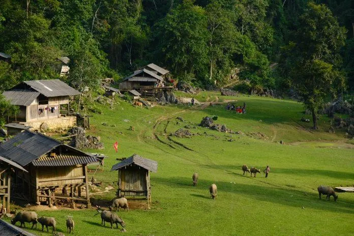 Hang Táu – ngôi làng yên bình ở Mộc Châu