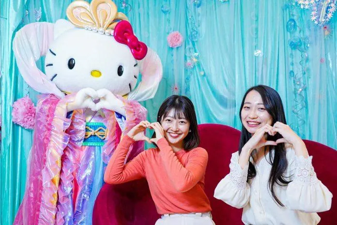 Hello Kitty Smile – Thiên đường ngọt ngào đốn tim hàng triệu fan mèo hồng