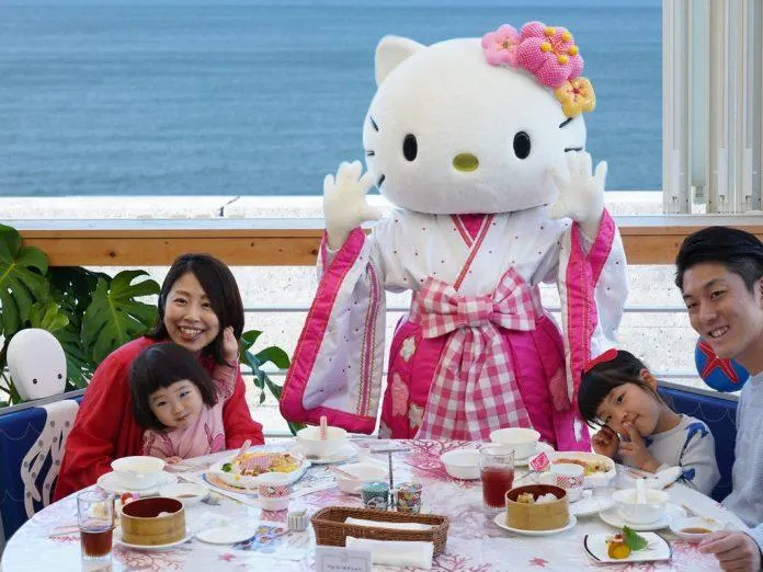 Hello Kitty Smile – Thiên đường ngọt ngào đốn tim hàng triệu fan mèo hồng