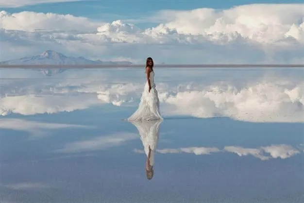 Khám phá cánh đồng muối Salar de Uyuni lớn nhất thế giới ở Bolivia