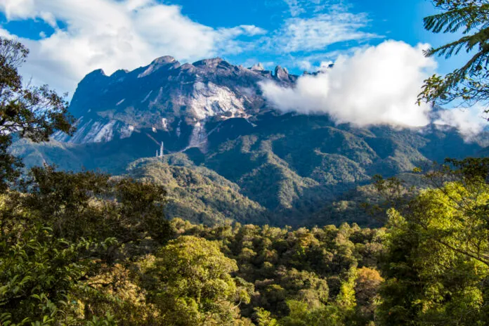 Khám phá Công viên Quốc gia Kinabalu – Thám hiểm thiên nhiên khi du lịch Malaysia