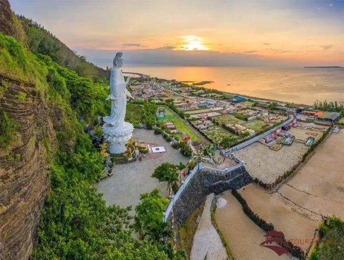 Khám phá địa điểm du lịch đảo Lý Sơn – viên ngọc sáng của Quảng Ngãi