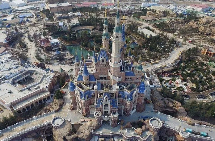 Khám phá Disneyland Thượng Hải những ngày đầu mở cửa