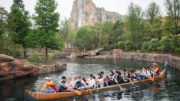 Khám phá Disneyland Thượng Hải những ngày đầu mở cửa