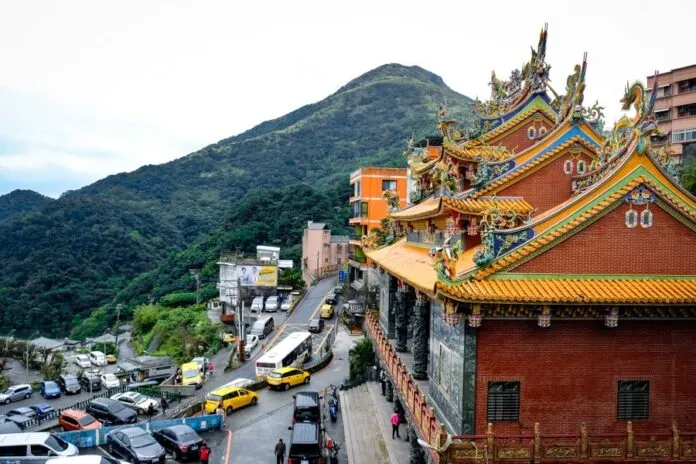 Khám phá Jiufen – Cửu Phần đẹp cổ kính như phim khi du lịch Đài Loan