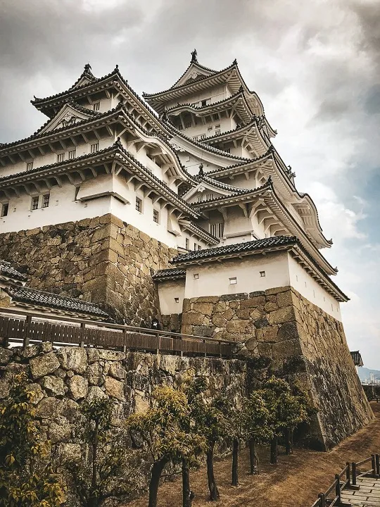 Khám phá lâu đài Himeji cổ kính và ấn tượng khó quên khi du lịch Nhật Bản