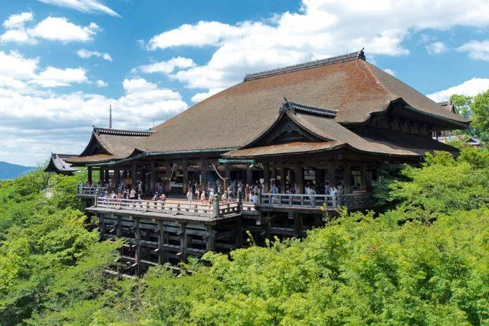 Khám phá ngôi chùa cổ độc đáo tuyệt đẹp ở Kyoto – Otawasan Kiyomizu