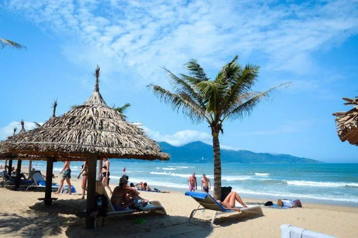 Khám phá những bãi biển đẹp tại Quảng Ninh nên đi trong hè 2022