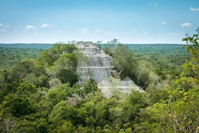 Khám phá tàn tích bí ẩn của người Maya ở Calakmul (Mexico)