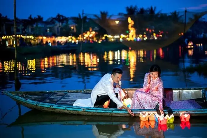 “Nắm tay em đi khắp thế gian” đến những địa điểm lãng mạn này nhé!