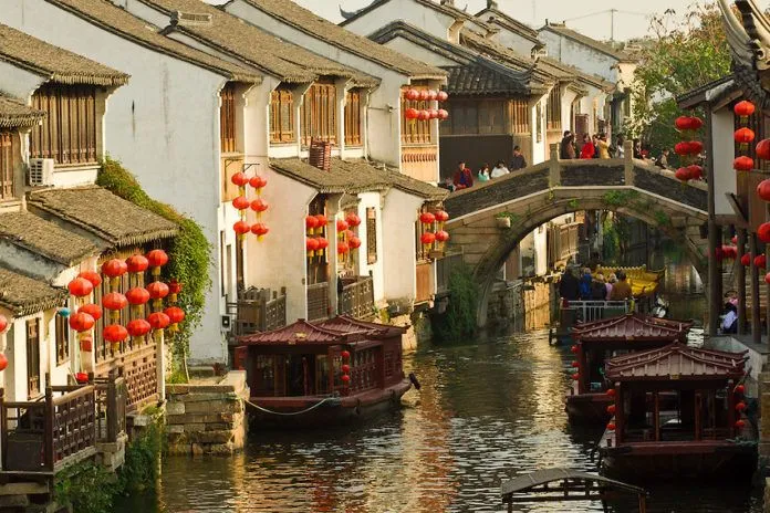 Ngẩn ngơ với những cổ trấn đẹp như tranh ở Trung Quốc
