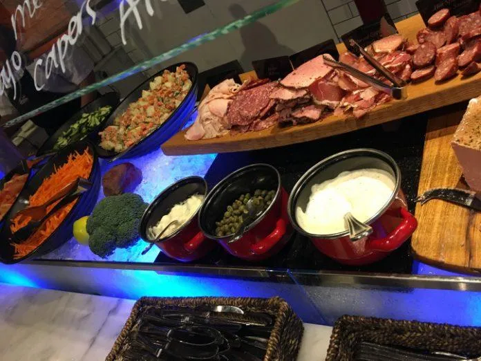 Nhà hàng trên cao Stratosfare – Trải nghiệm buffet đẳng cấp mới khi du lịch New Zealand!