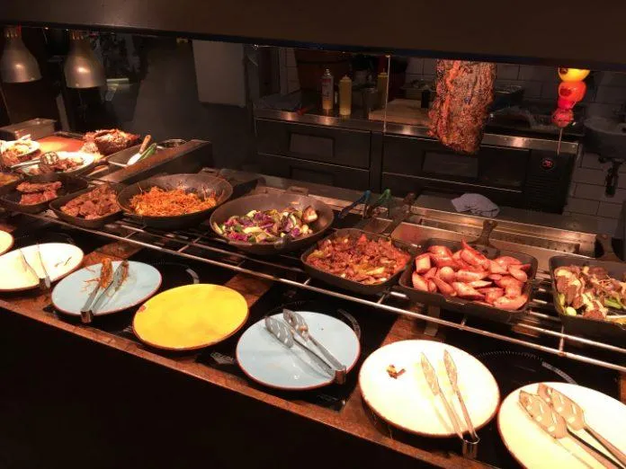 Nhà hàng trên cao Stratosfare – Trải nghiệm buffet đẳng cấp mới khi du lịch New Zealand!