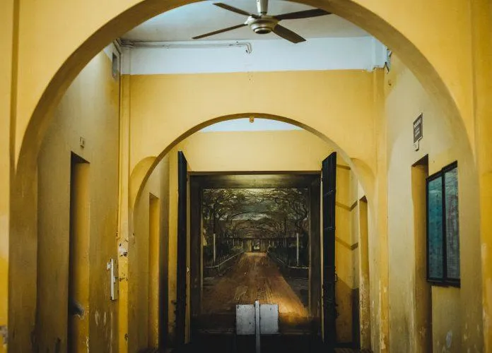 Nhà tù Hỏa Lò: Di tích lịch sử cực kỳ thu hút giới trẻ