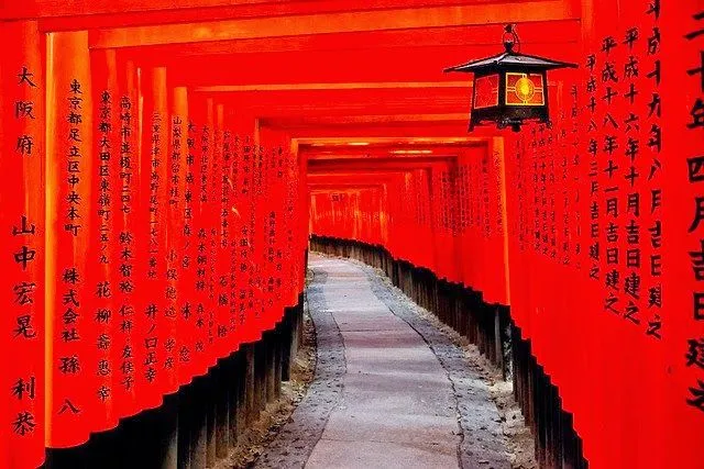 Những ngôi đền bạn nên ghé thăm khi đến Nhật Bản