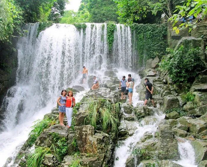 Top 5 địa điểm du lịch gần Hà Nội tuyệt đẹp & lý tưởng cho du khách