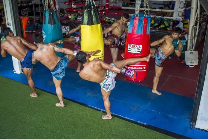 Trải nghiệm tập luyện và thi đấu Muay khi du lịch Thái Lan – tại sao không?